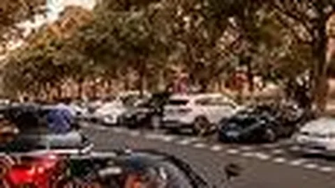 “太阳闪耀汽车城，胜利能否随光而归？”