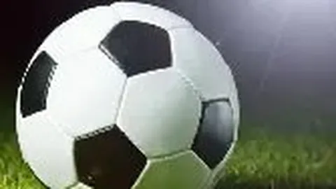 “广州队与广州豹队均未晋级足协杯第四轮”